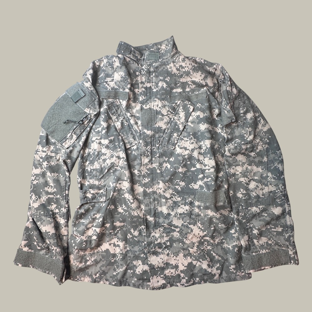 US Military Field Jacket Mens Medium Long ACU Digital Camo UCP Tactical Coat